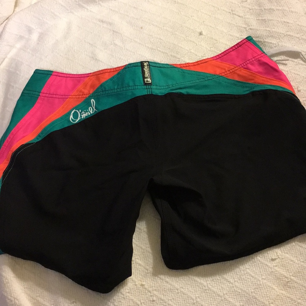 Shorts - Picture 2 of 6